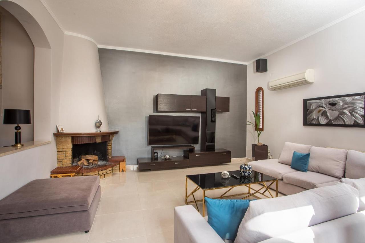 Hriska Luxury Villa Иксия Екстериор снимка